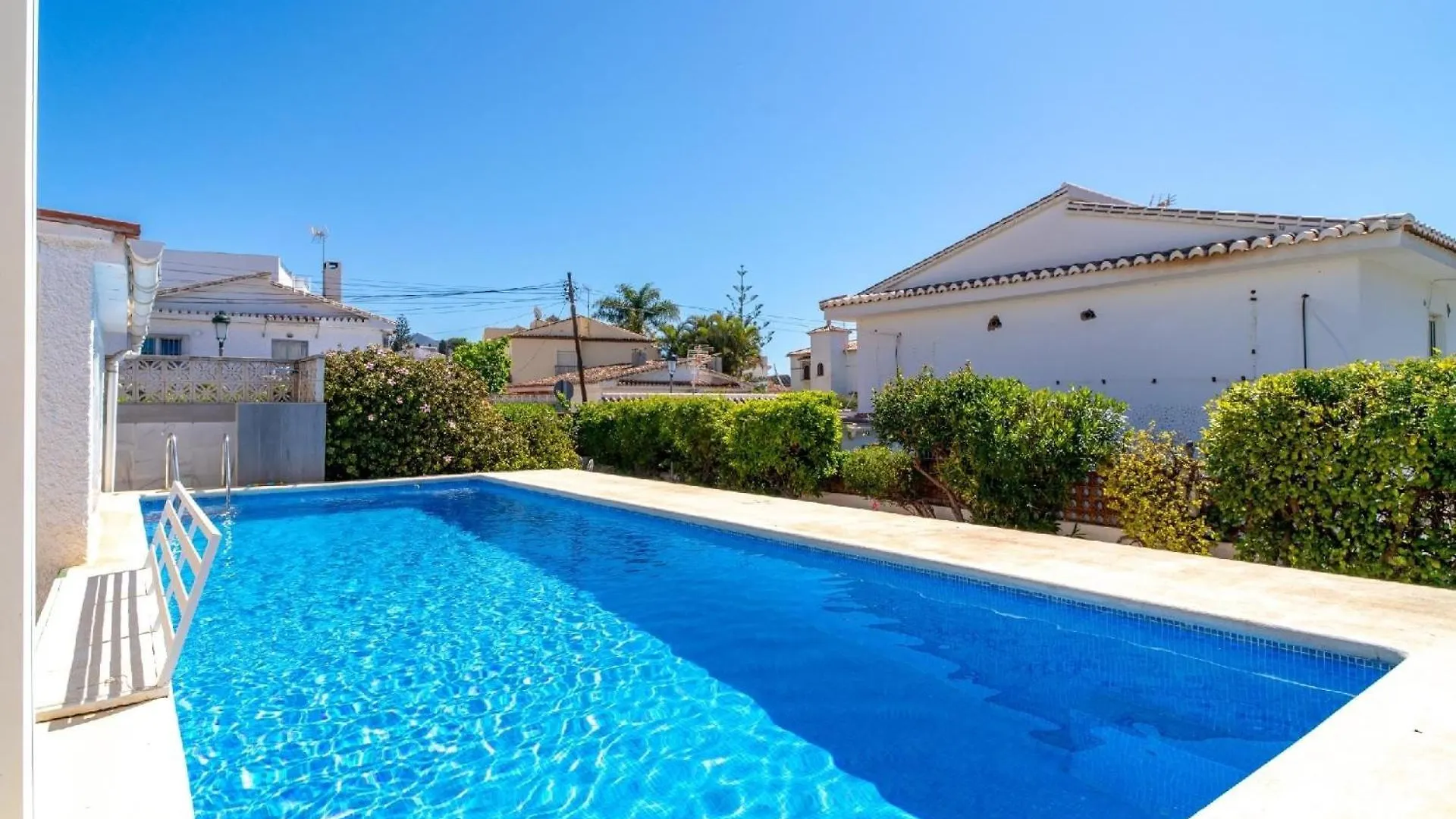 Ferienhaus Mit Privatpool Fuer 5 Personen Ca 100 Qm In Nerja, Andalusien Costa Del Sol contacts